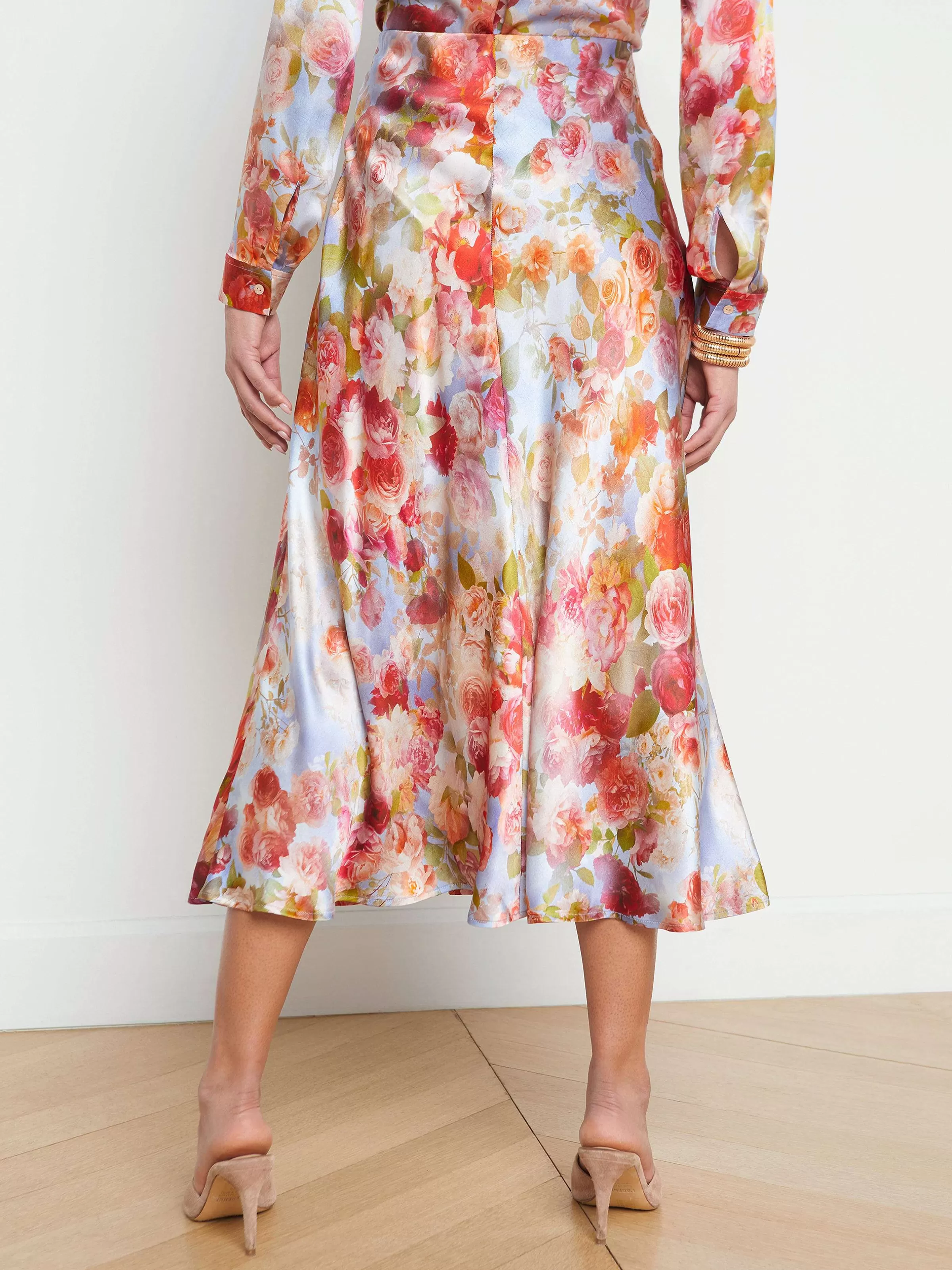 Shop L'AGENCE Jupe En Soie Clarisa Floral Nuage Doux Multi