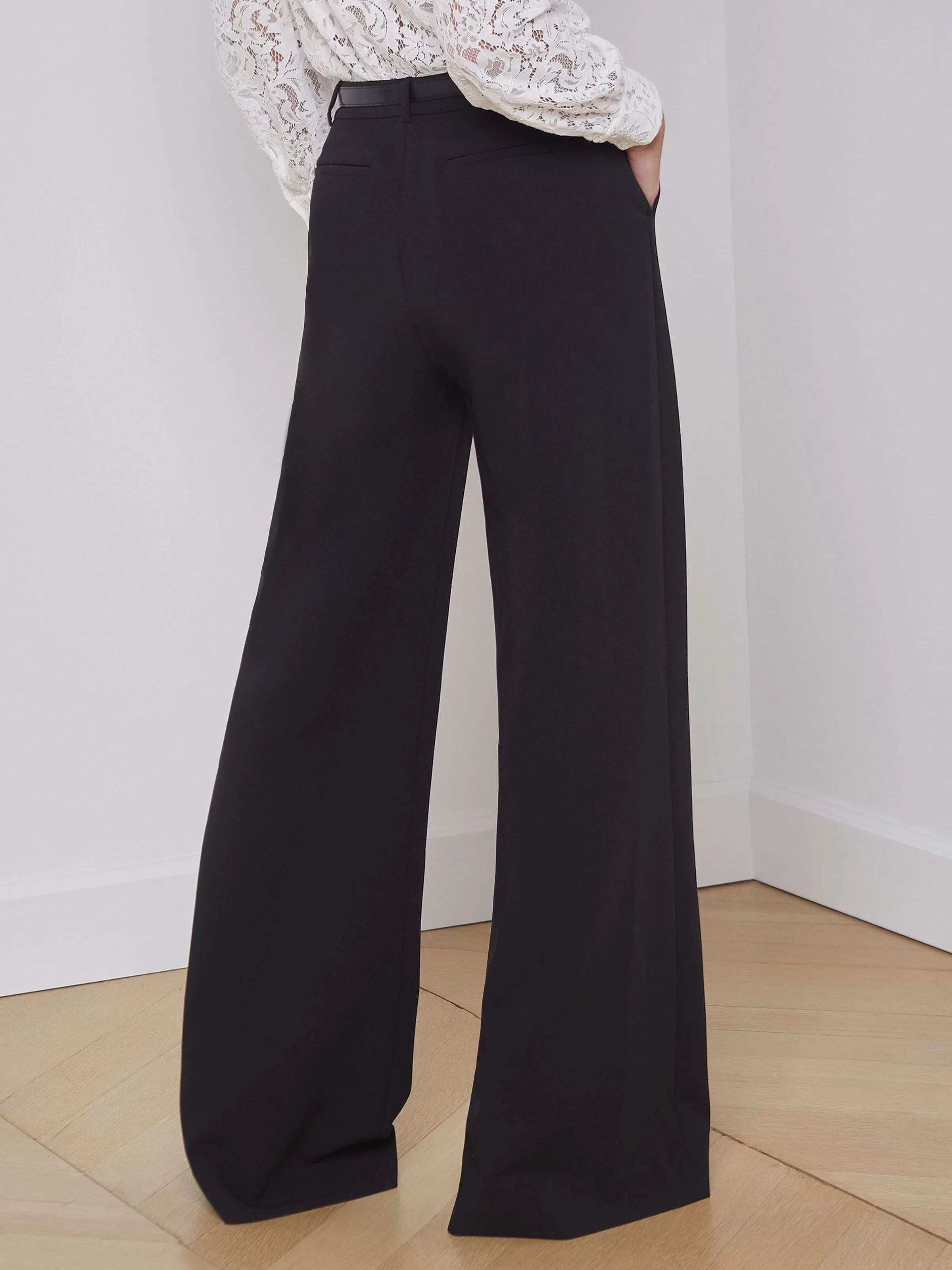 Shop L'AGENCE Pantalon A Jambe Large Pilar Noir